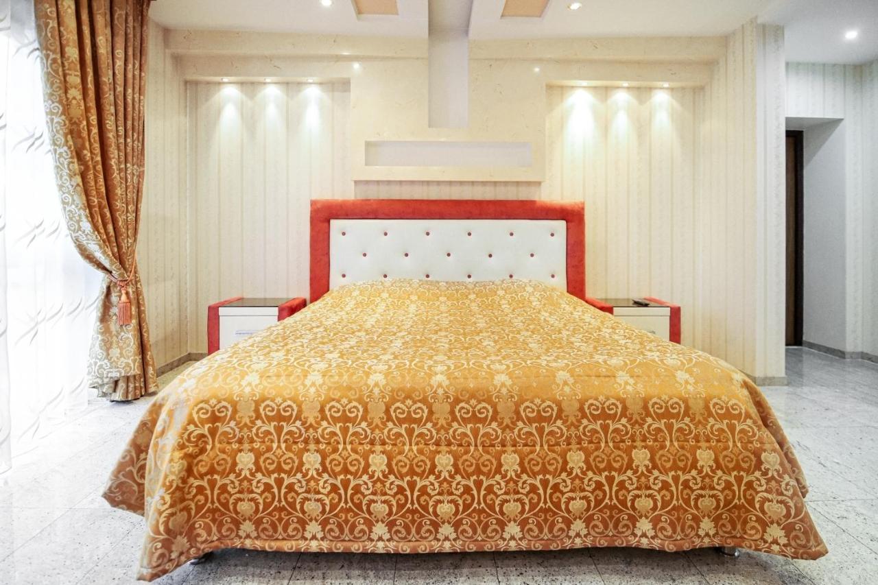 Prestige Apart-Hotel Chisinau Bagian luar foto
