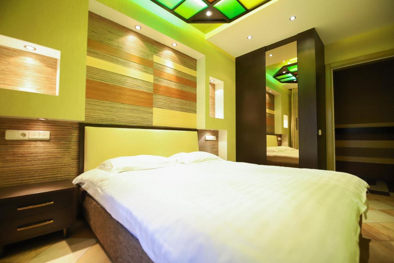 Prestige Apart-Hotel Chisinau Bagian luar foto