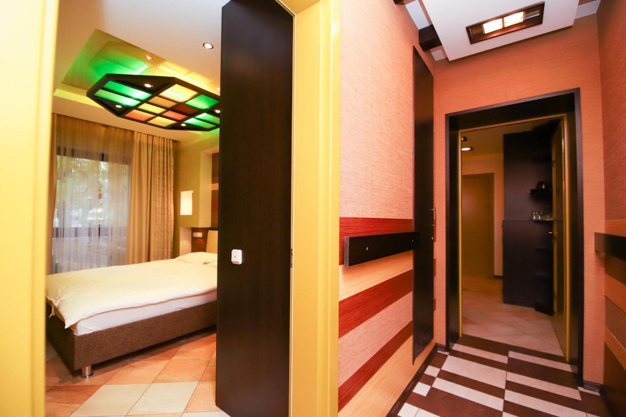 Prestige Apart-Hotel Chisinau Bagian luar foto
