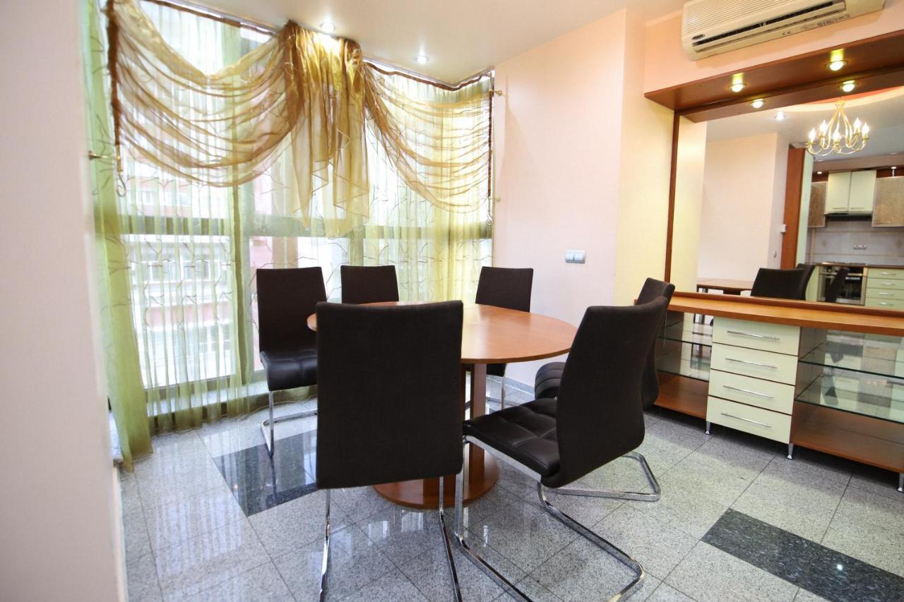 Prestige Apart-Hotel Chisinau Bagian luar foto
