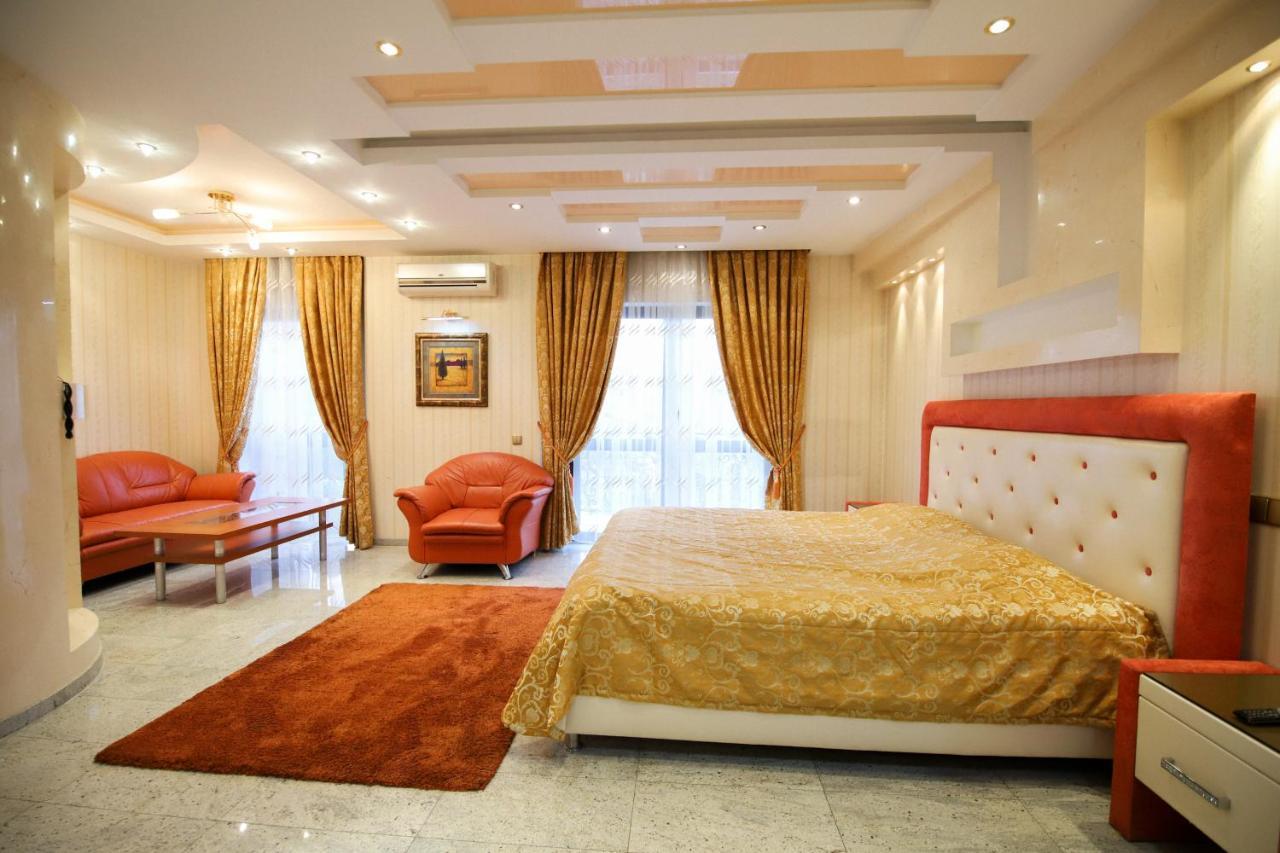 Prestige Apart-Hotel Chisinau Bagian luar foto