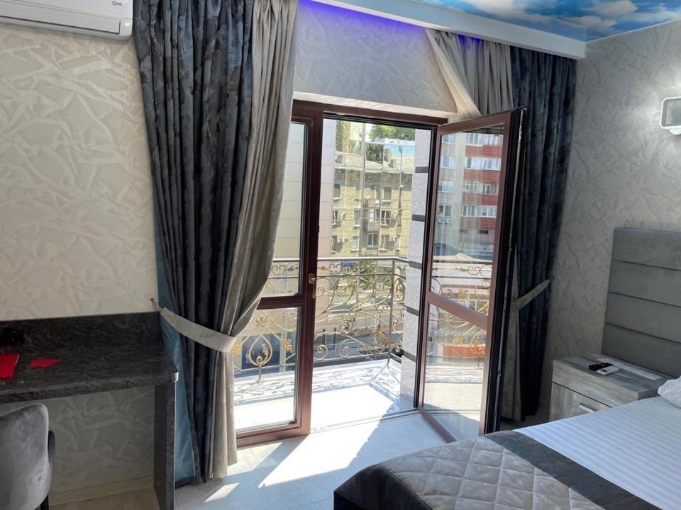 Prestige Apart-Hotel Chisinau Bagian luar foto