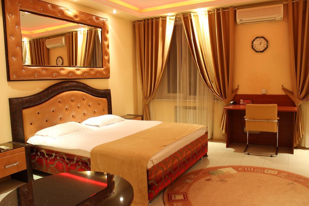 Prestige Apart-Hotel Chisinau Bagian luar foto