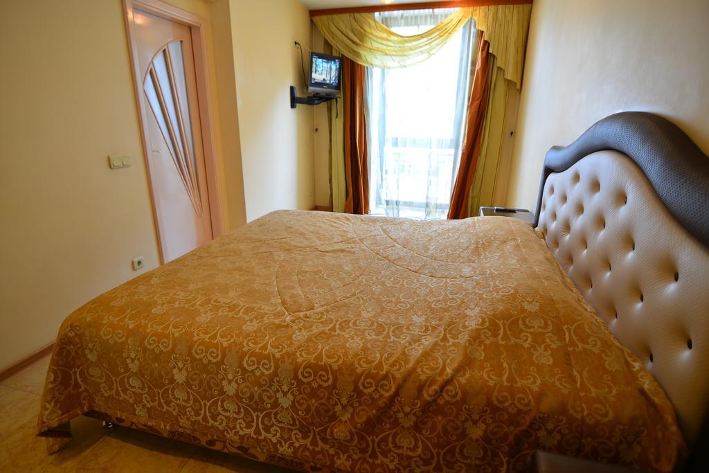 Prestige Apart-Hotel Chisinau Bagian luar foto