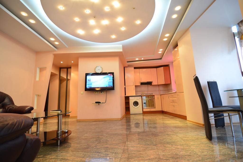Prestige Apart-Hotel Chisinau Bagian luar foto