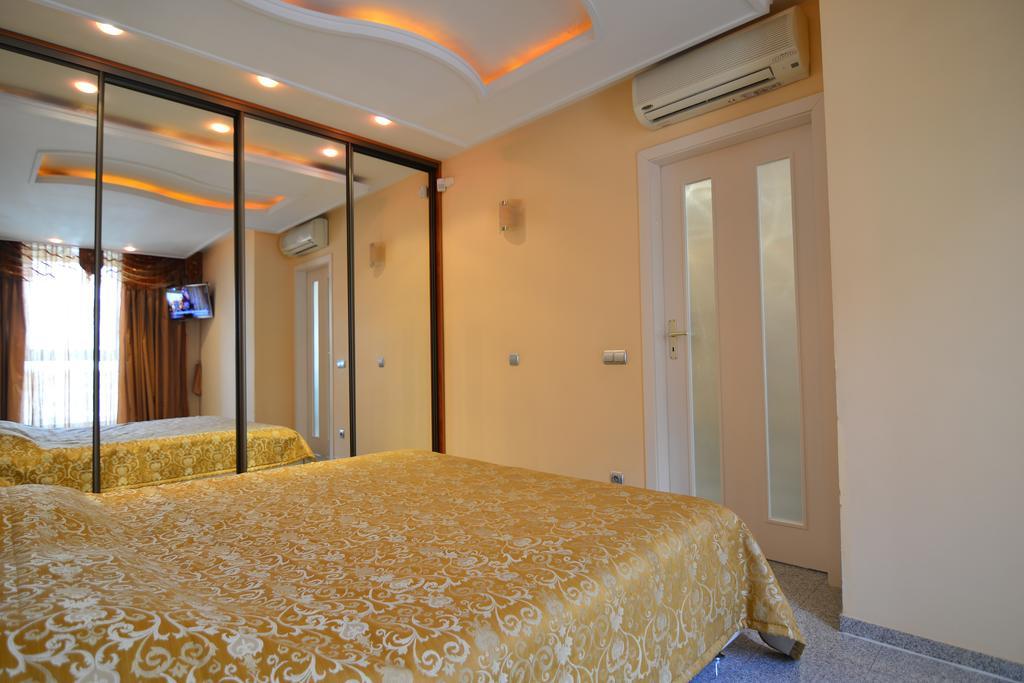 Prestige Apart-Hotel Chisinau Bagian luar foto