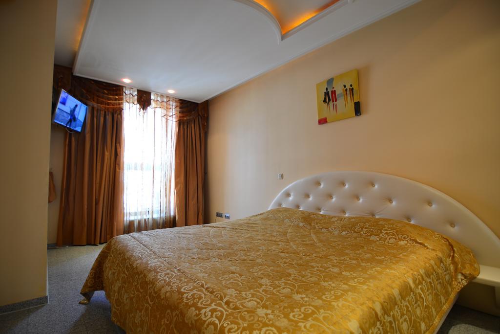 Prestige Apart-Hotel Chisinau Bagian luar foto