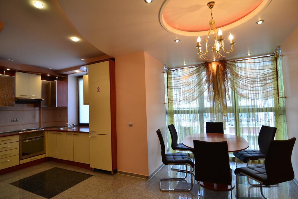 Prestige Apart-Hotel Chisinau Bagian luar foto