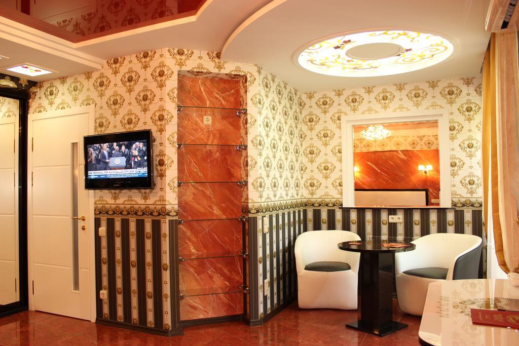 Prestige Apart-Hotel Chisinau Bagian luar foto