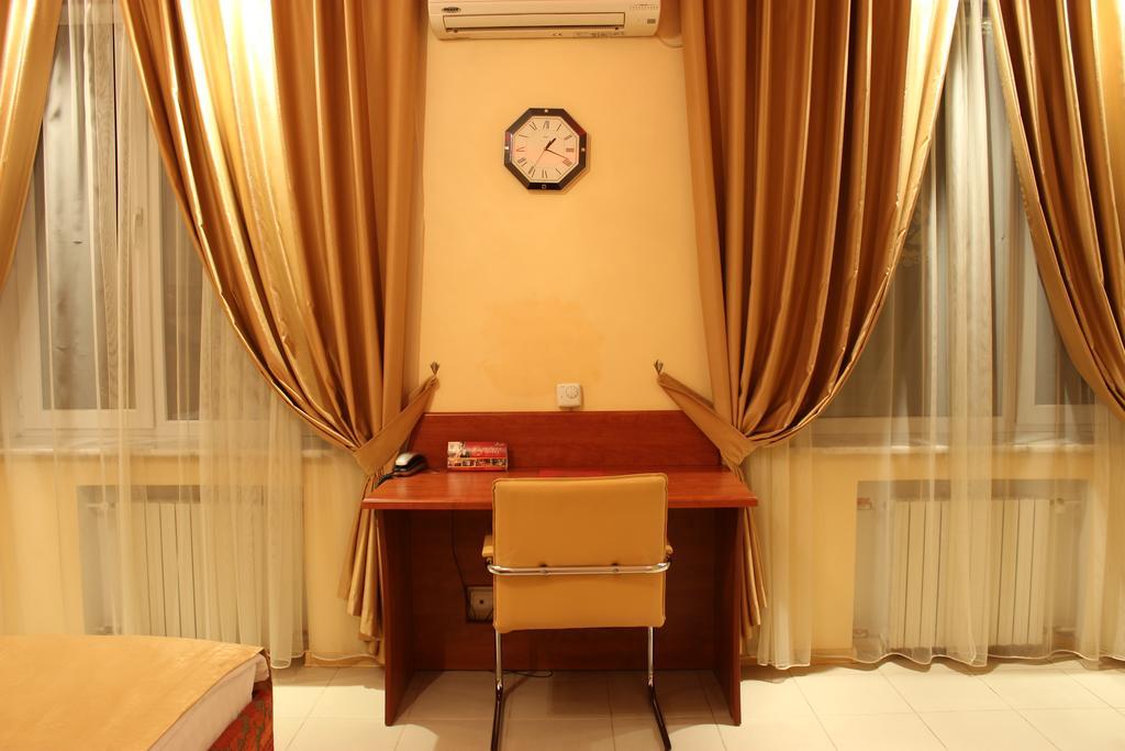 Prestige Apart-Hotel Chisinau Bagian luar foto